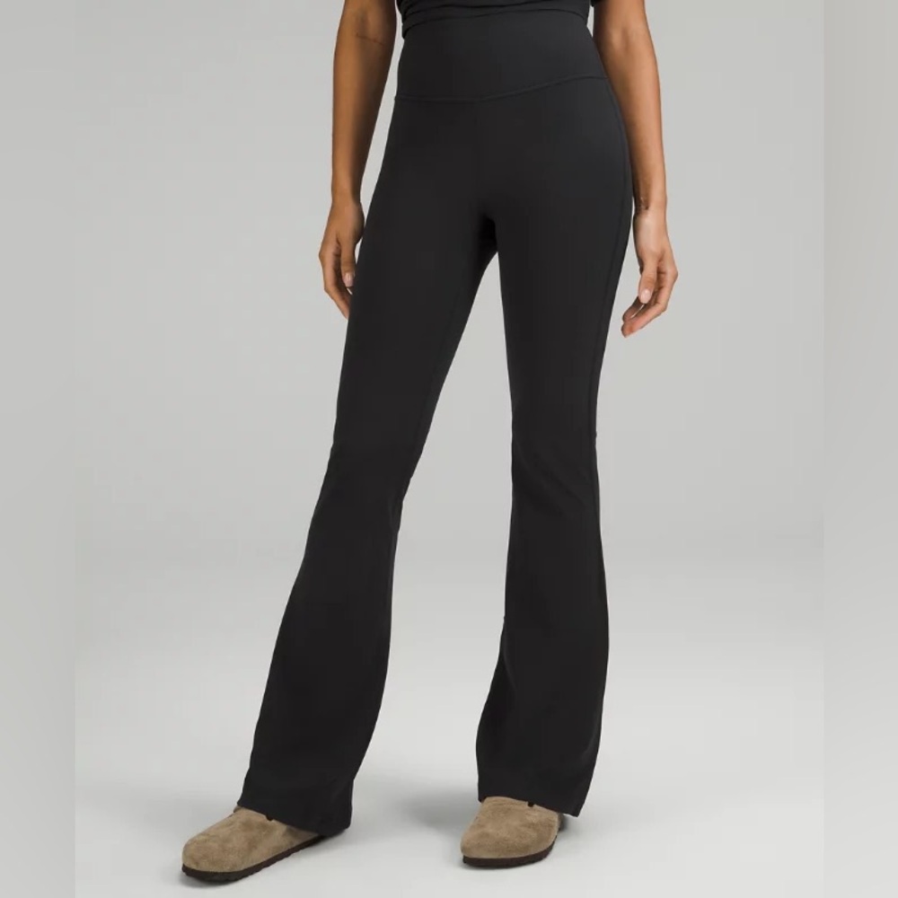 Women’s size 4 vintage classic groove pant